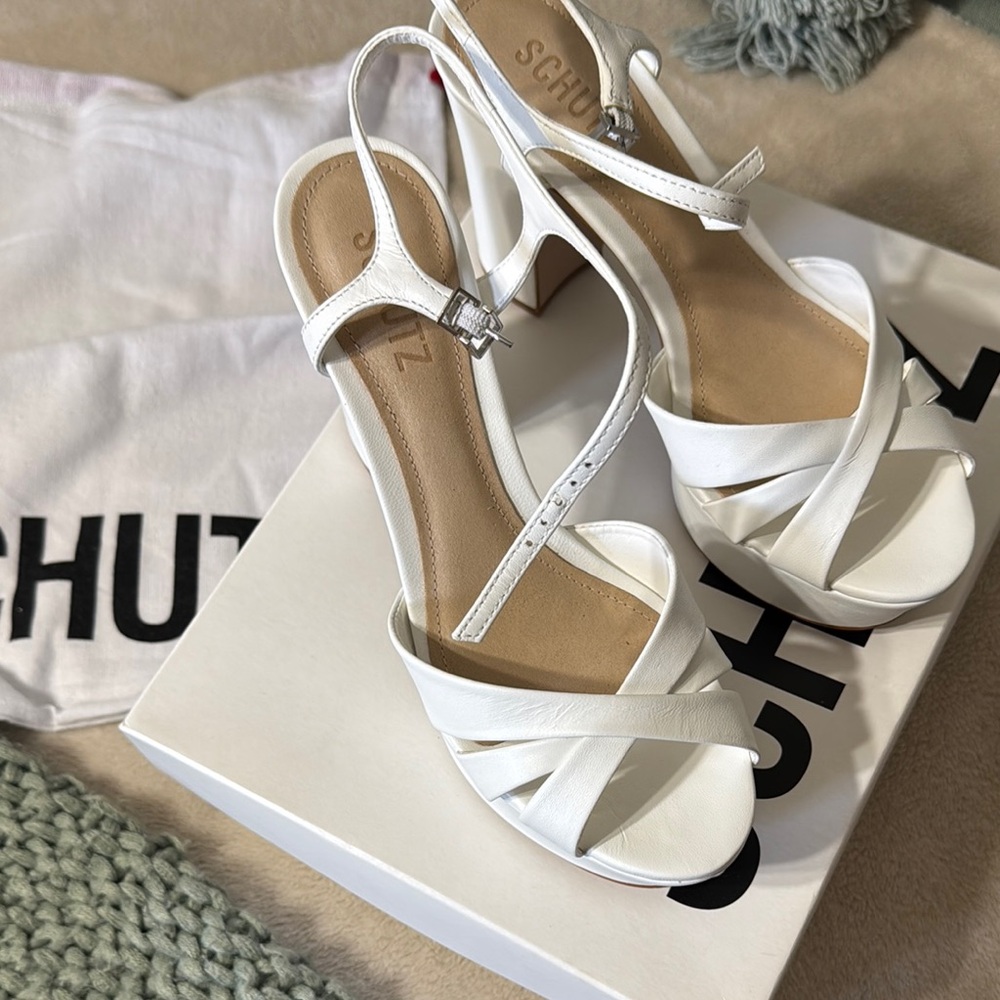 SCHUTZ White Elegant Heels